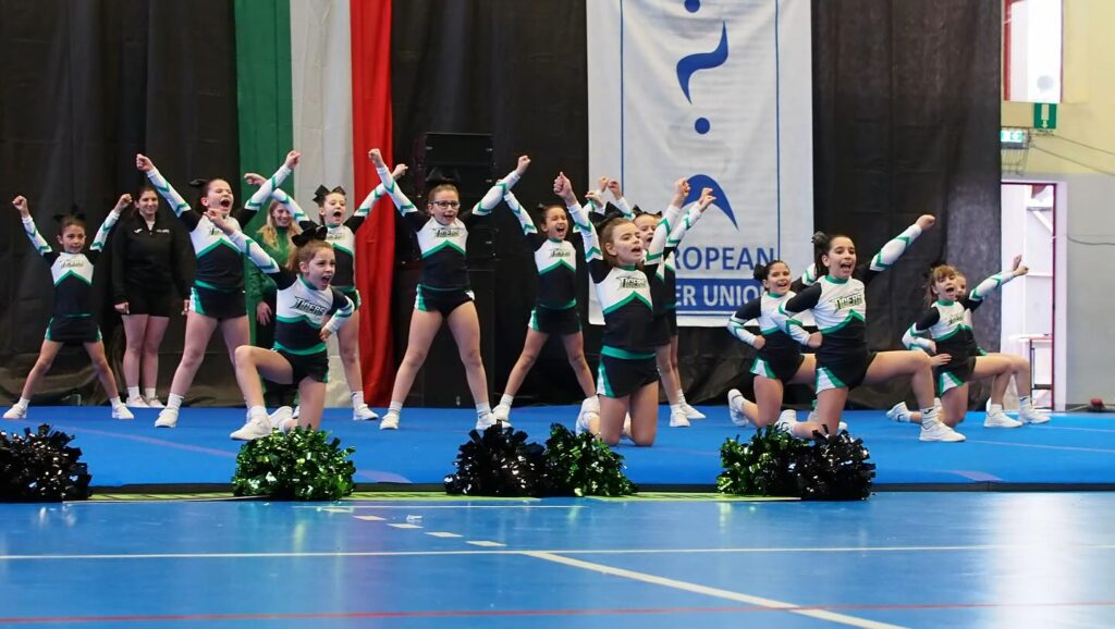 Instagram post from cheerleading.cadore. This post is in position 0.