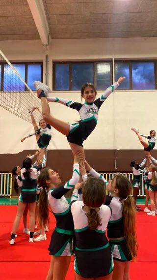 Instagram post from cheerleading.cadore. This post is in position 6.