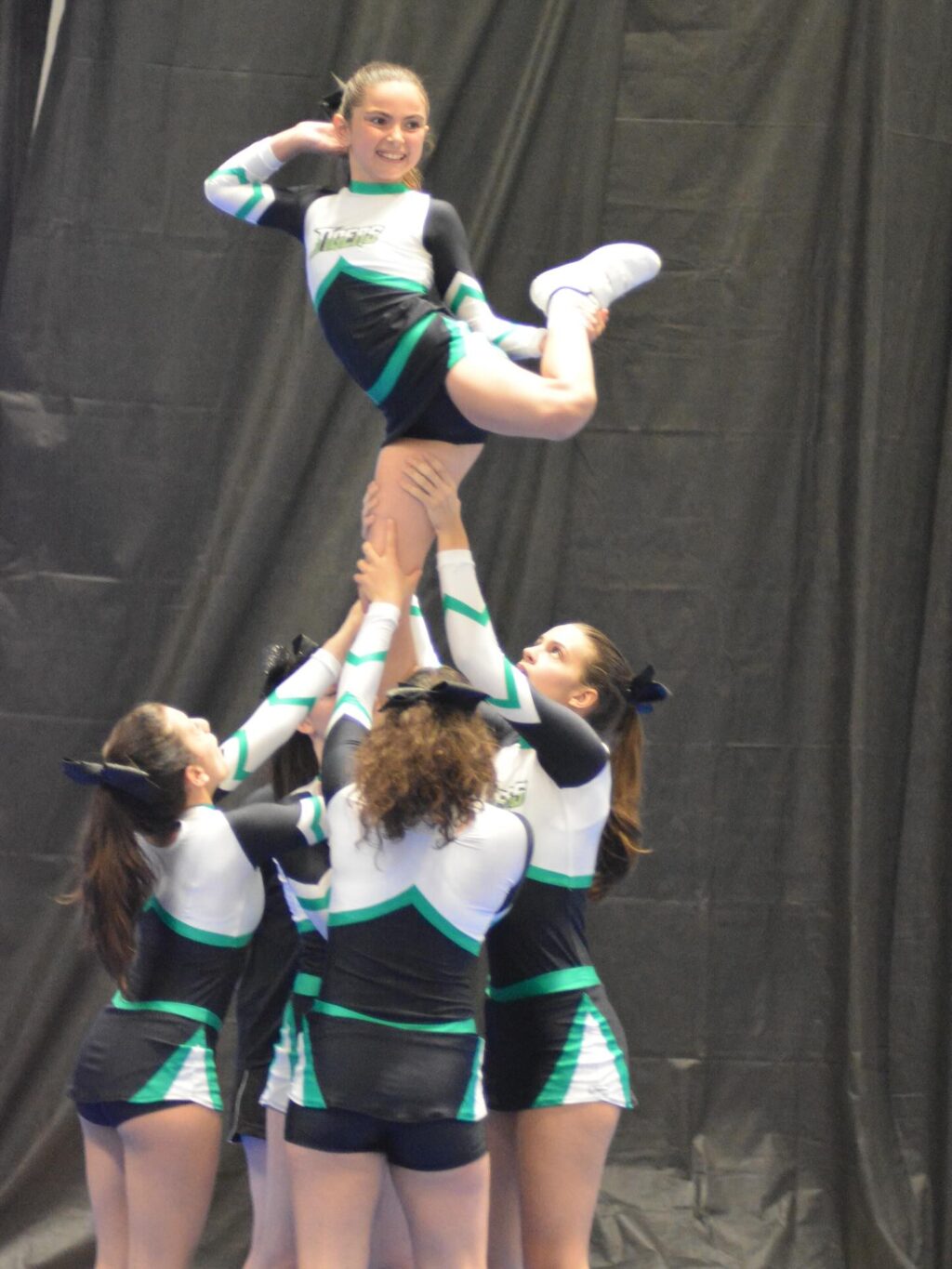 Instagram post from cheerleading.cadore. This post is in position 5.